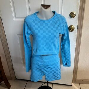Large JoyLab Blue jacquard checkerboard long sleeve top/short set.  In EUC!